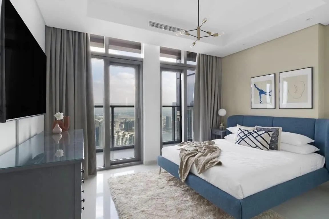 Apartment Ferienwohnung Stunning Burj Views - Highest Infiniti Pool Dubai Vereinigte Arabische Emirate